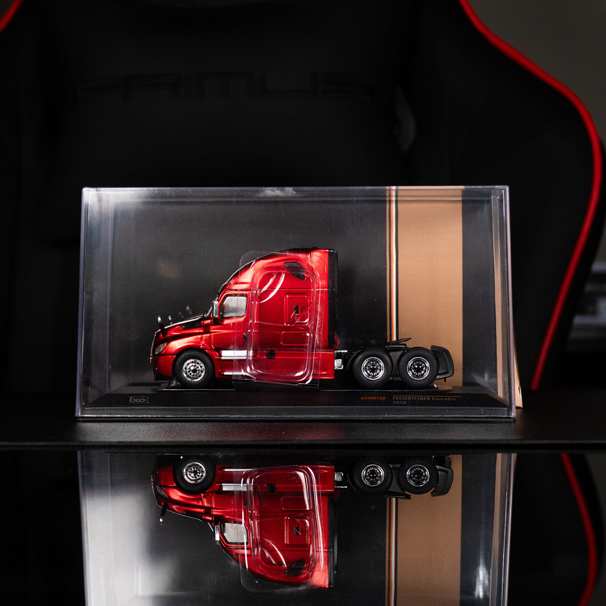 Freightliner Cascadia 2018 – M Red