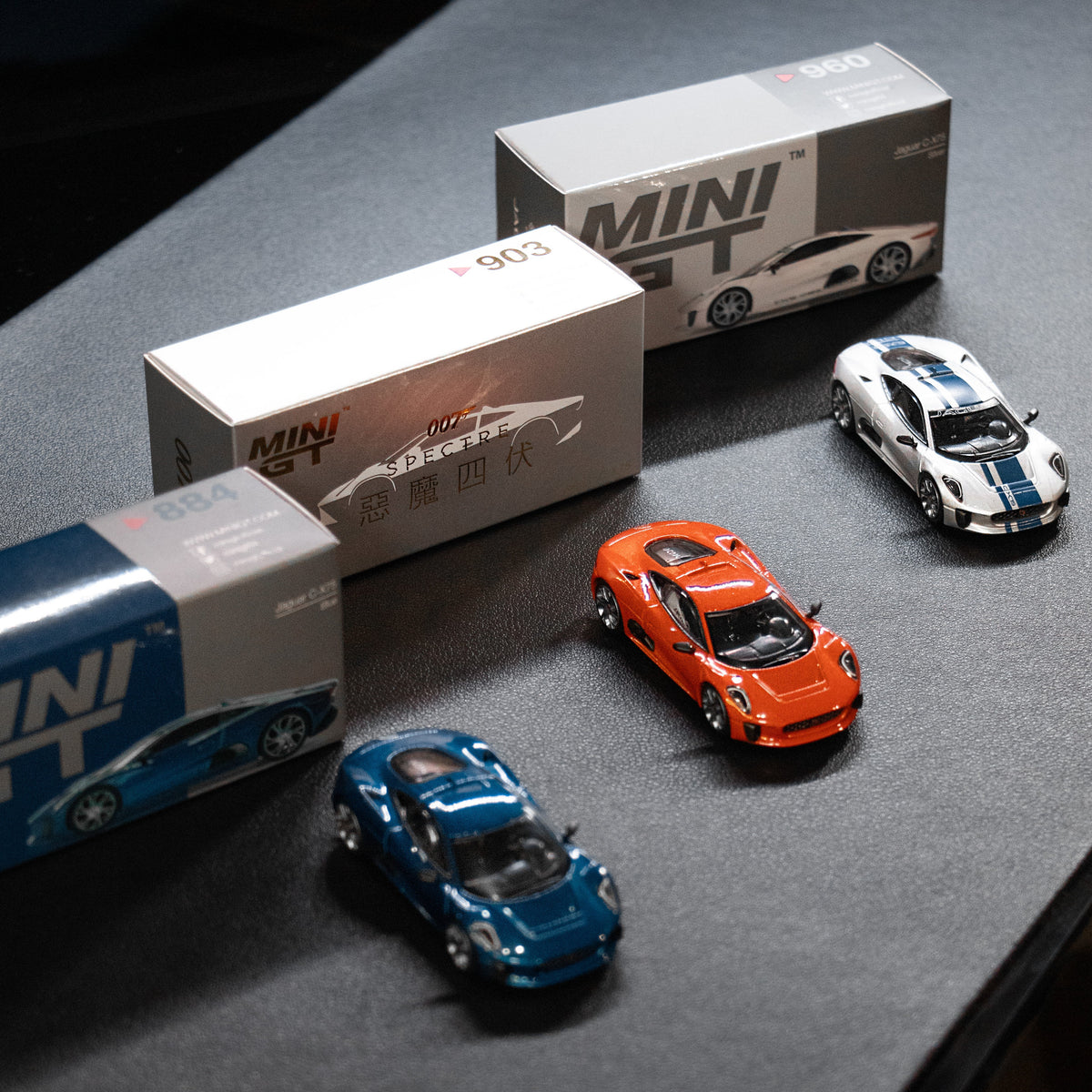Jaguar C-X75 – Blue