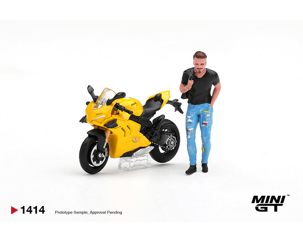 Ducati Panigale V4 S with Ducati Figure Yellow – Limited Edition