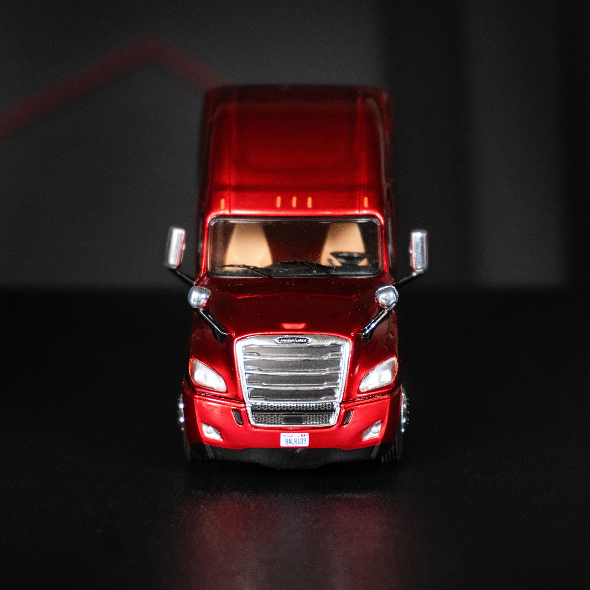 Freightliner Cascadia 2018 – M Red