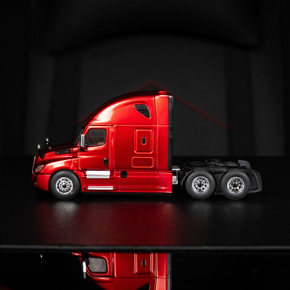 Freightliner Cascadia 2018 – M Red