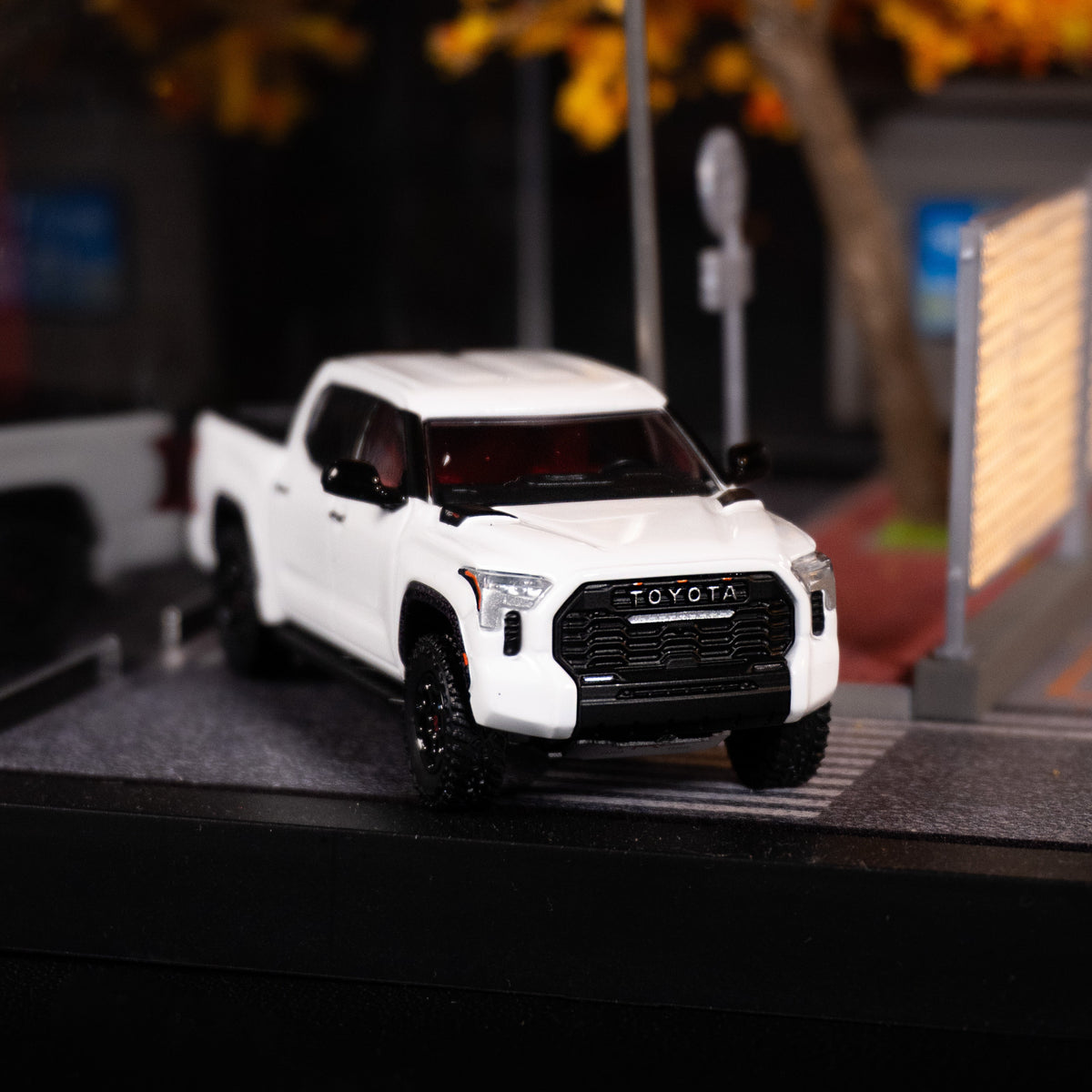 Toyota Tundra – White