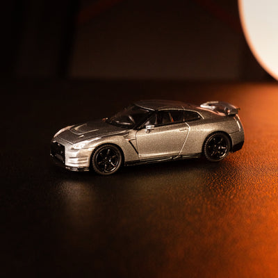 2013 Nissan GT-R NISMO R35 CRS Version – Dark Metal Gray