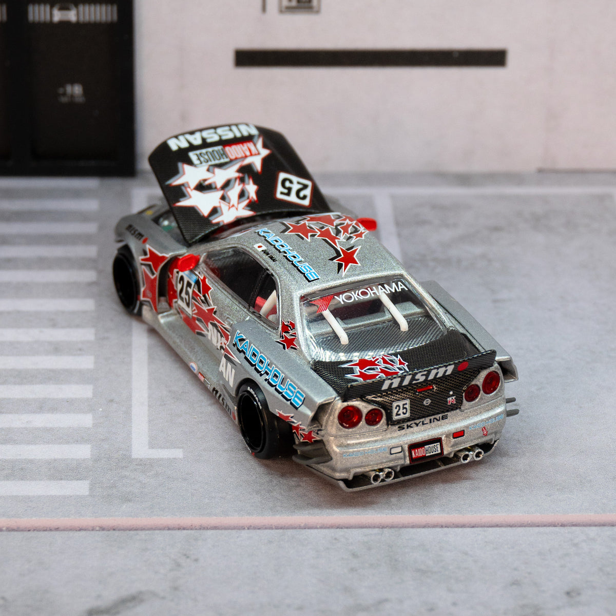 Nissan Skyline GT-R (R34) Kaido Star Racing V1- Silver