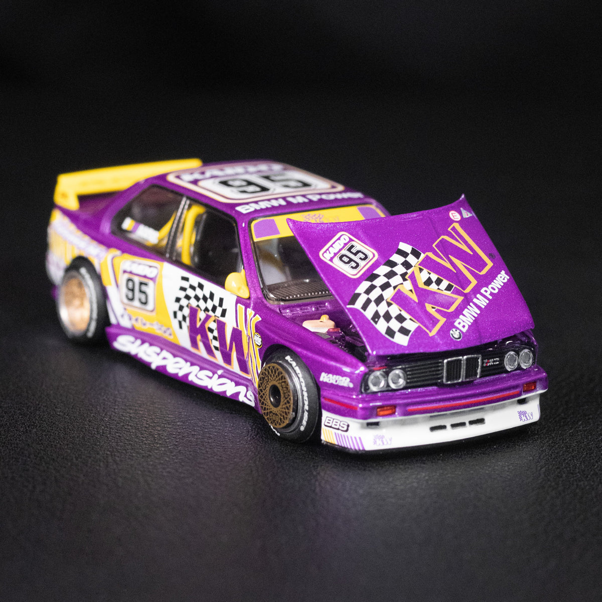 BMW M3 Kaido KW V1 – Purple