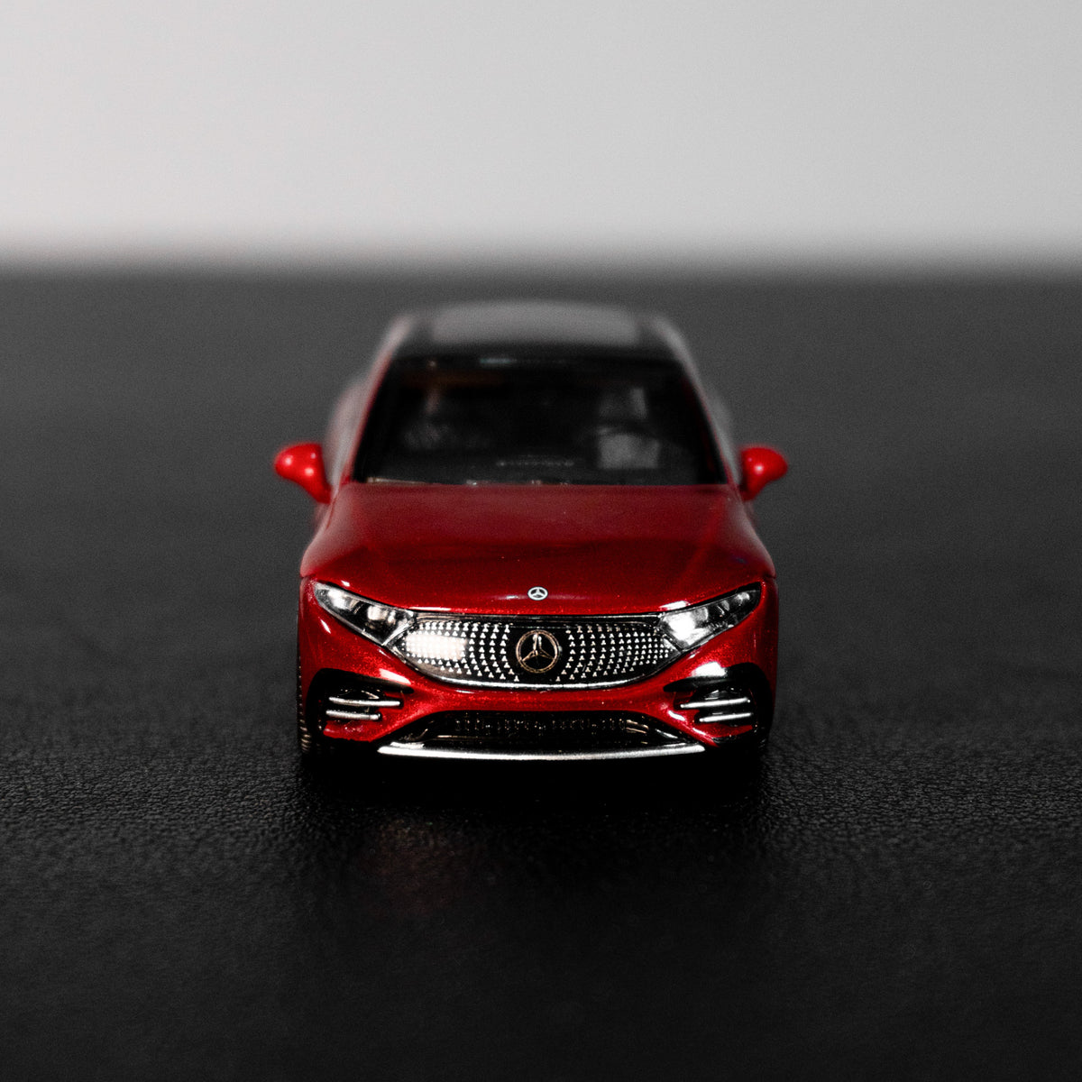 Mercedes-Benz EQS 580 4MATIC – Red Metallic