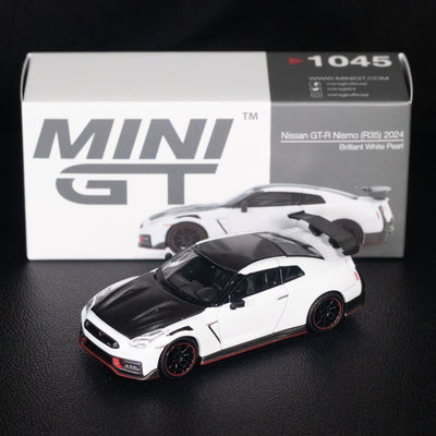 Nissan GT-R Nismo 2024 – Brilliant White Pearl