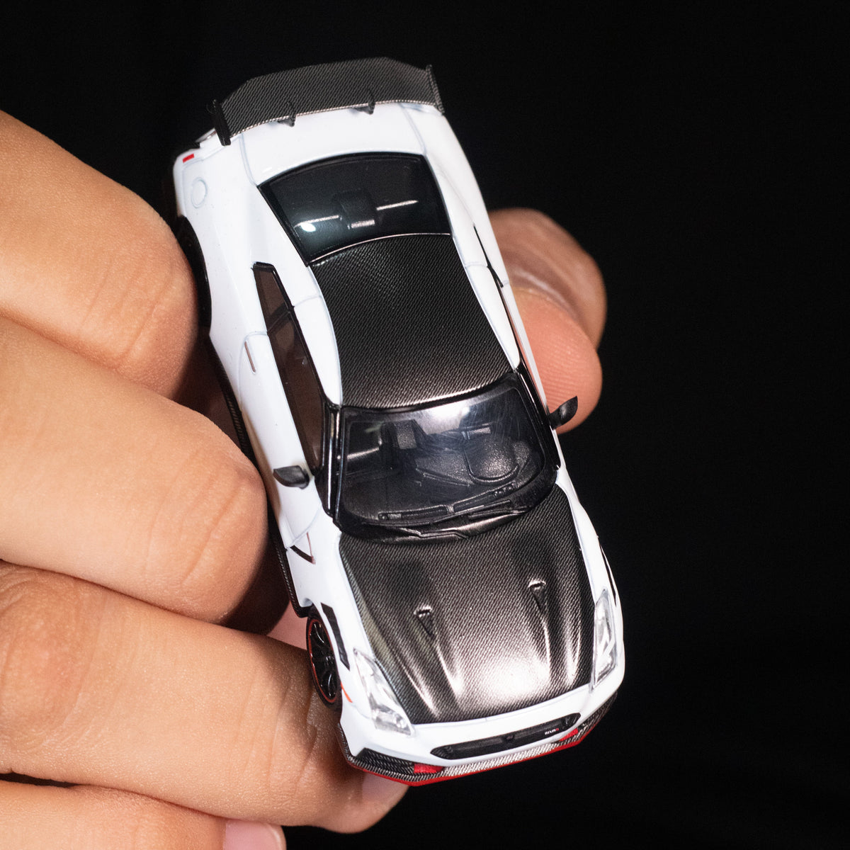 Nissan GT-R Nismo 2024 – Brilliant White Pearl