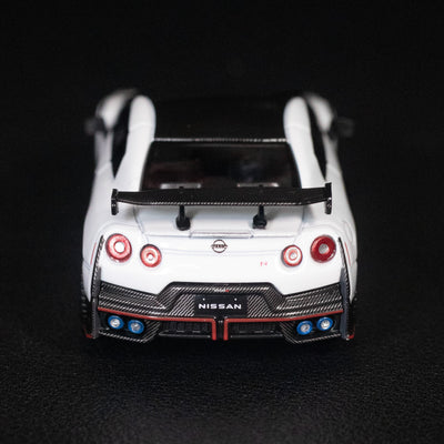 Nissan GT-R Nismo 2024 – Brilliant White Pearl