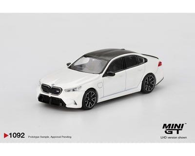 BMW M5 – Alpine White